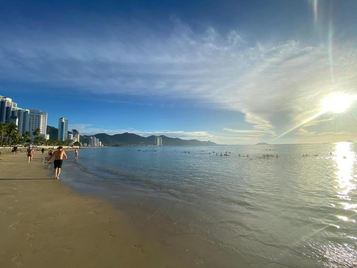 Sweet Homestay Nha Trang - Apartment Sea View Екстер'єр фото